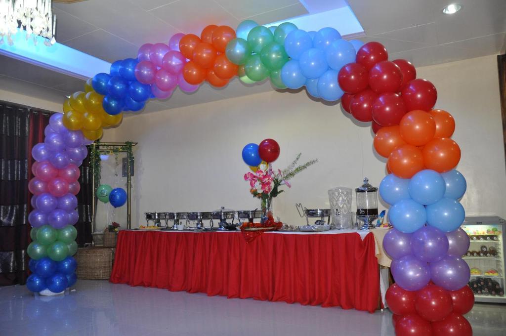 D'Lucky Garden Inn & Suites Tiniguiban エクステリア 写真