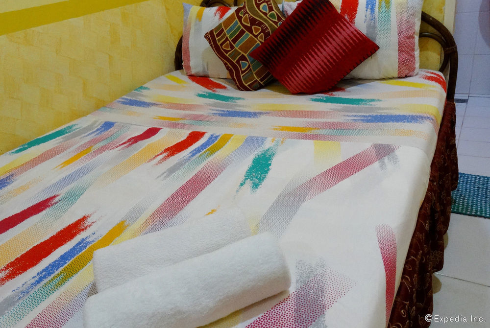 D'Lucky Garden Inn & Suites Tiniguiban エクステリア 写真