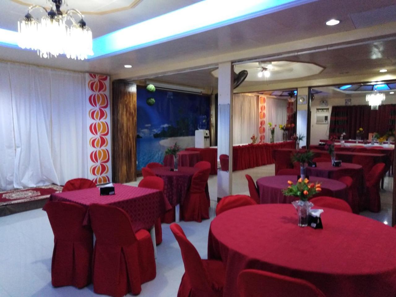 D'Lucky Garden Inn & Suites Tiniguiban エクステリア 写真