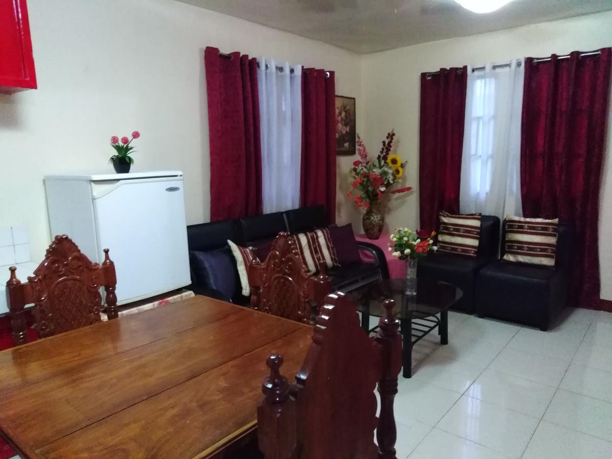D'Lucky Garden Inn & Suites Tiniguiban エクステリア 写真