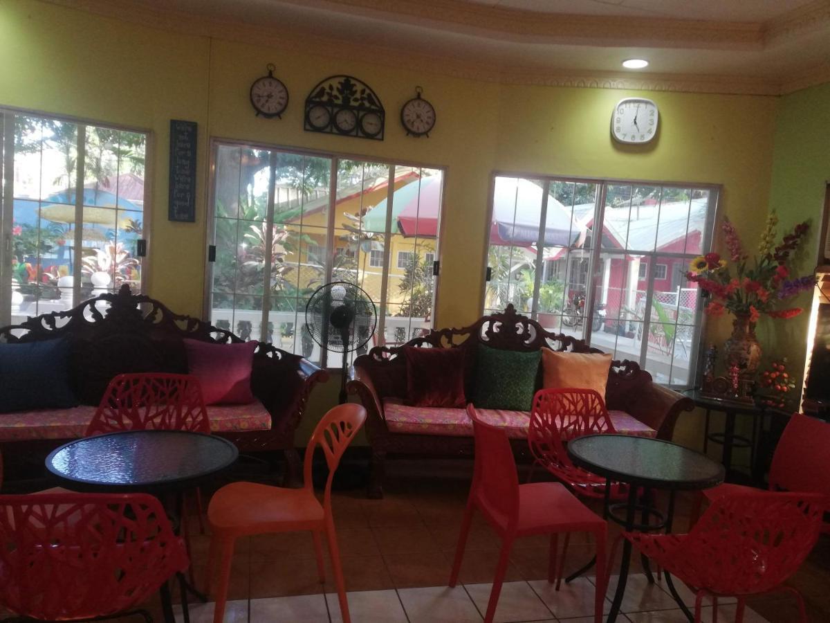 D'Lucky Garden Inn & Suites Tiniguiban エクステリア 写真
